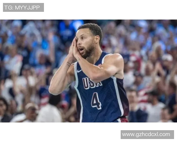 库里荣获月度最佳球员，实至名归