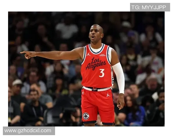 冲突升级！保罗与教练发生激烈争执